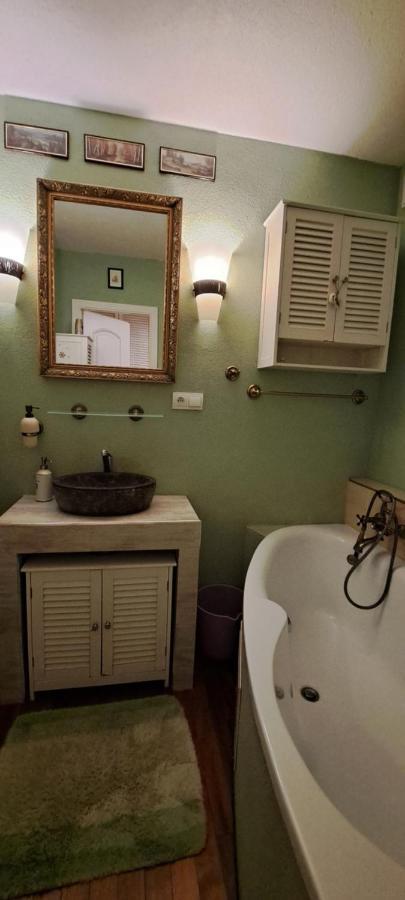 2 Rooms Apartment In Old Town Кошице Экстерьер фото